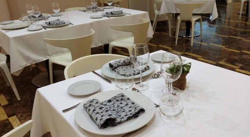 Hotel Ciudad De Казорла Экстерьер фото